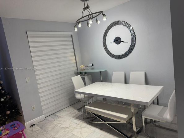 4301 SW 160th Ave 215, Miramar FL 33027