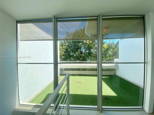 1600 Michigan Ave 8, Miami Beach FL 33139