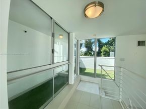 1600 Michigan Ave 8, Miami Beach FL 33139