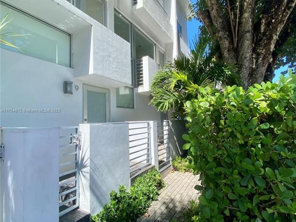 1600 Michigan Ave 8, Miami Beach FL 33139