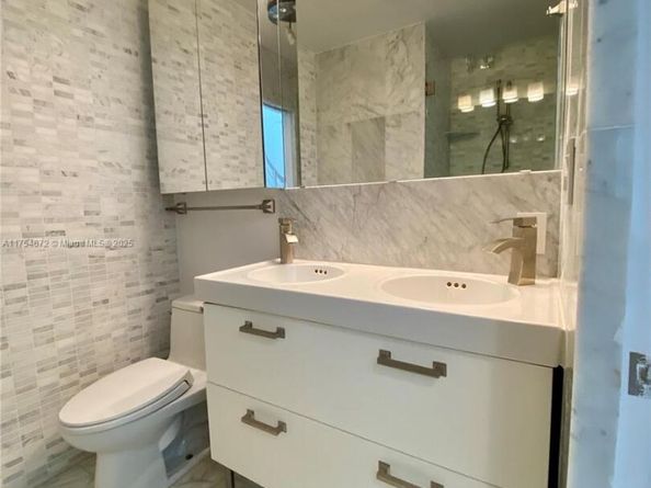 1600 Michigan Ave 8, Miami Beach FL 33139