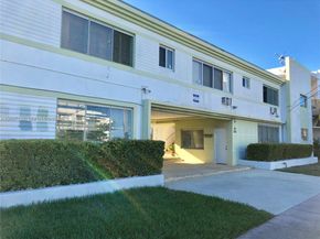 2250 Bay Dr 8, Miami Beach FL 33141
