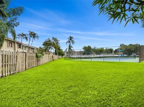 11166 NW 37th St, Sunrise FL 33351