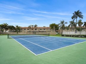 11166 NW 37th St, Sunrise FL 33351