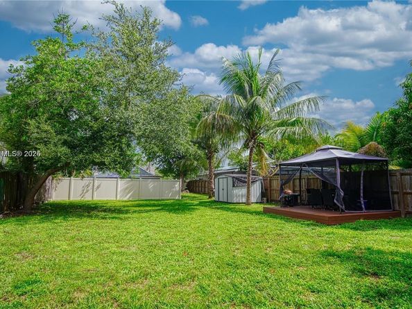 2614 Monroe St, Hollywood FL 33020