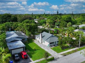 2614 Monroe St, Hollywood FL 33020
