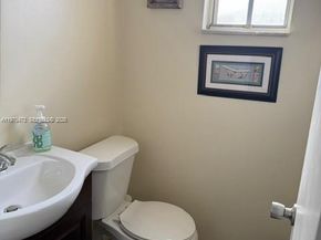 2200 Monroe St 6, Hollywood FL 33020