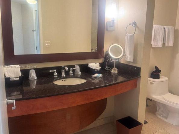 18001 Collins 1409, Sunny Isles Beach FL 33160