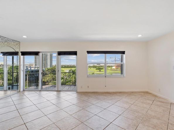 200 Diplomat Pkwy 825, Hallandale Beach FL 33009