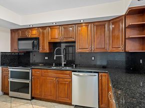 200 Diplomat Pkwy 825, Hallandale Beach FL 33009