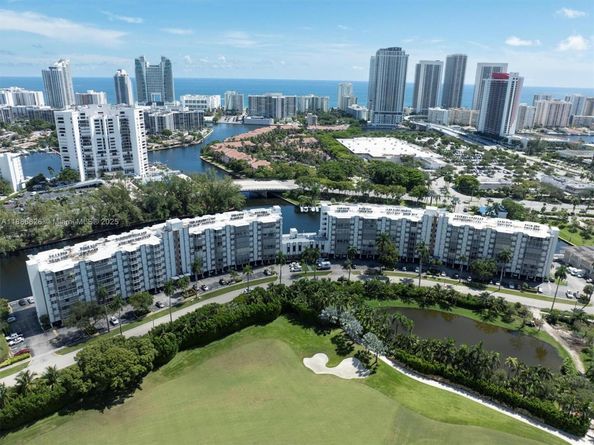 200 Diplomat Pkwy 825, Hallandale Beach FL 33009