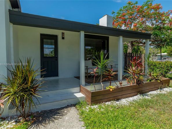 246 NE 13th St, Delray Beach FL 33444