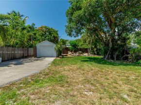 246 NE 13th St, Delray Beach FL 33444