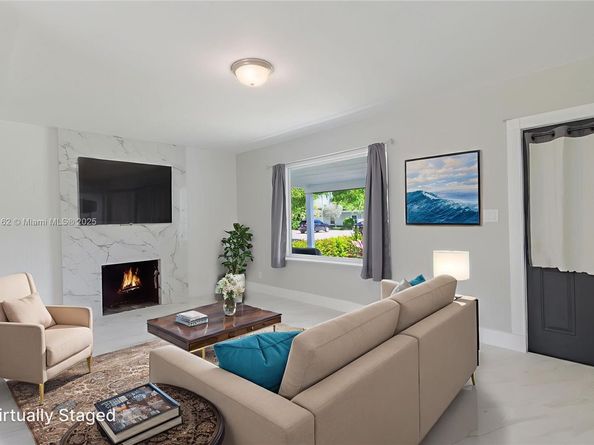 246 NE 13th St, Delray Beach FL 33444