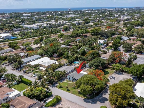 246 NE 13th St, Delray Beach FL 33444
