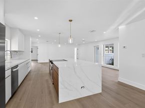 6800 NW 7th St, Plantation FL 33317