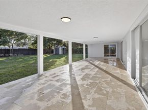 6800 NW 7th St, Plantation FL 33317