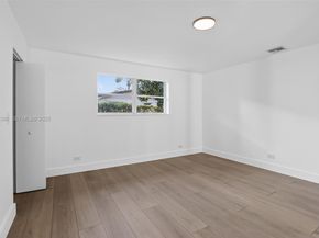 6800 NW 7th St, Plantation FL 33317