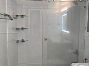 17600 NW 68th Ave B2002, Hialeah FL 33015