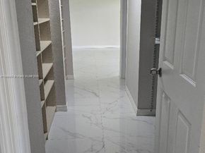 17600 NW 68th Ave B2002, Hialeah FL 33015
