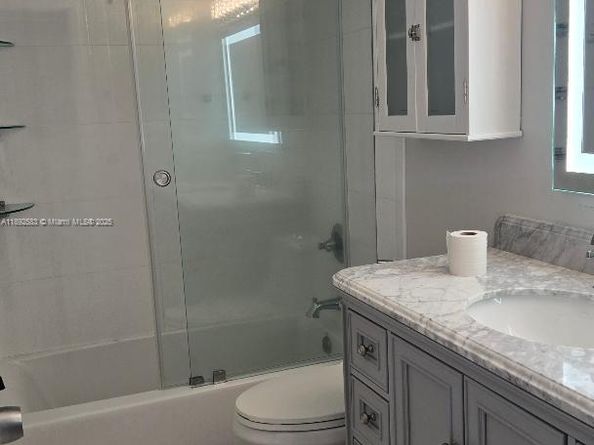 17600 NW 68th Ave B2002, Hialeah FL 33015