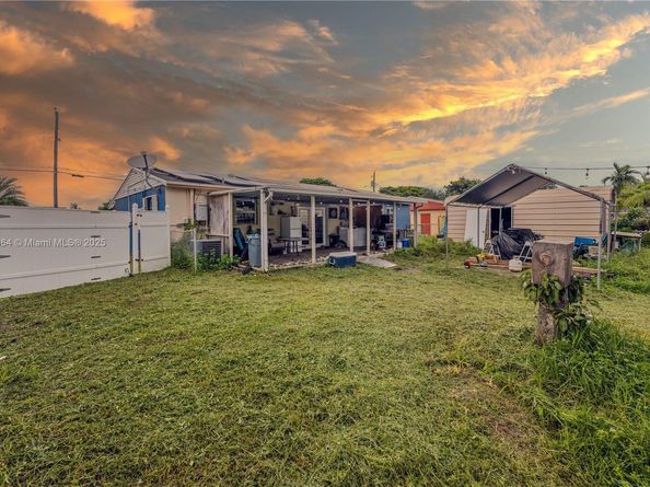 4450 SW 24th St, Fort Lauderdale FL 33317