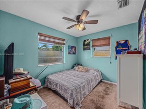 4450 SW 24th St, Fort Lauderdale FL 33317