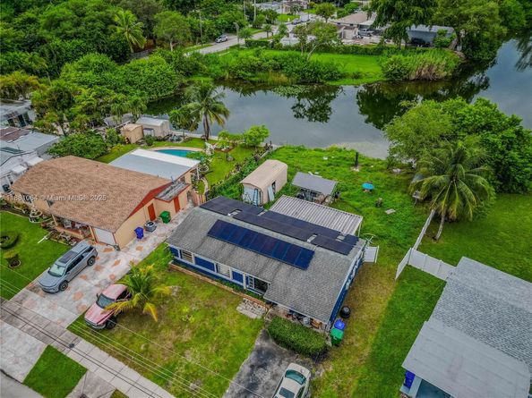 4450 SW 24th St, Fort Lauderdale FL 33317