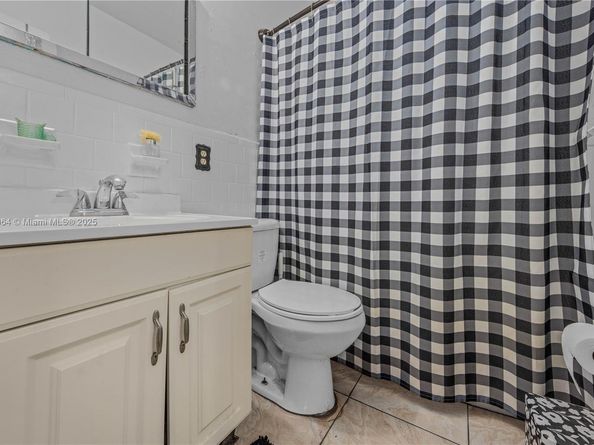 4450 SW 24th St, Fort Lauderdale FL 33317