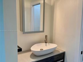 7690 Tahiti Ln 202, Lake Worth FL 33467