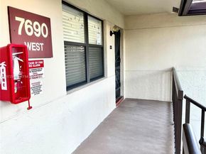 7690 Tahiti Ln 202, Lake Worth FL 33467