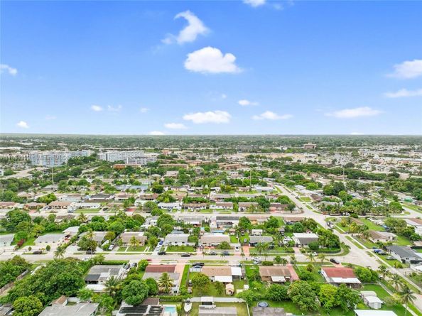 20210 SW 112th Pl, Miami FL 33189