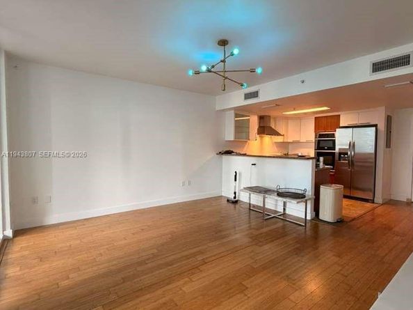 170 SE 14th St 1807, Miami FL 33131