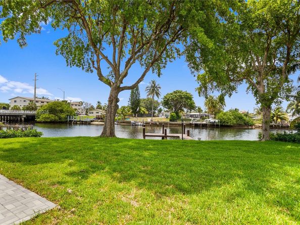 1710 SW 1st Ave, Pompano Beach FL 33060