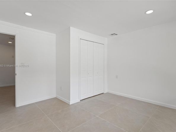 1710 SW 1st Ave, Pompano Beach FL 33060