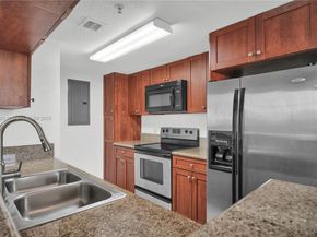 36 NW 6th Ave 706, Miami FL 33128