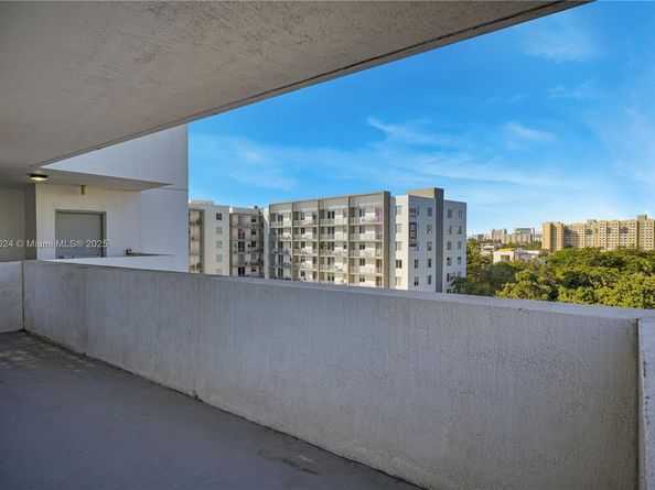 36 NW 6th Ave 706, Miami FL 33128