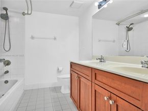 36 NW 6th Ave 706, Miami FL 33128