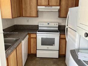 2062 NE 167th St 3112, North Miami Beach FL 33162