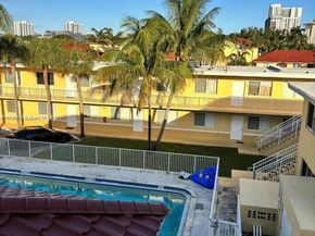 2062 NE 167th St 3112, North Miami Beach FL 33162