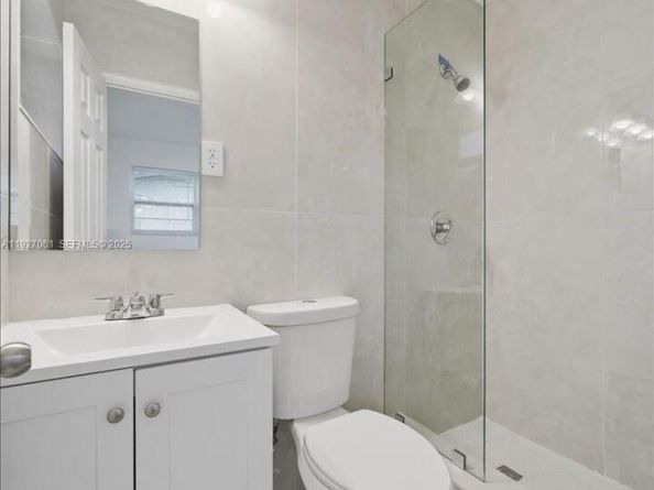 3330 N 72nd Ter, Hollywood FL 33024