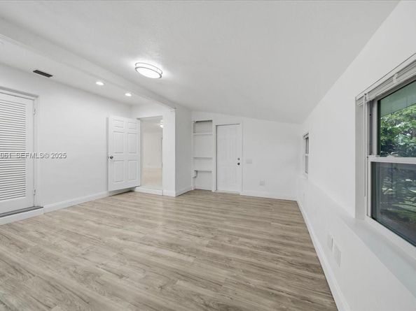 3330 N 72nd Ter, Hollywood FL 33024