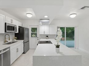 3330 N 72nd Ter, Hollywood FL 33024