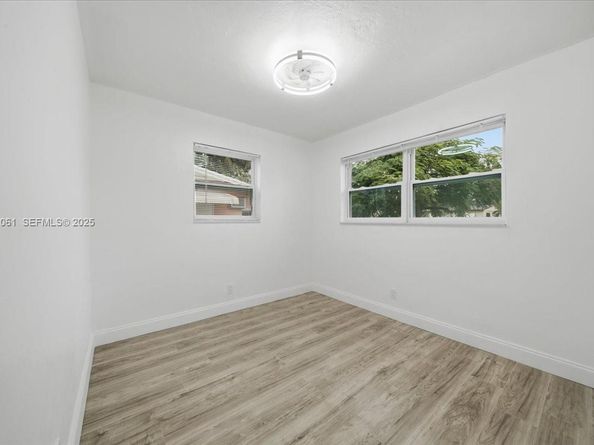 3330 N 72nd Ter, Hollywood FL 33024