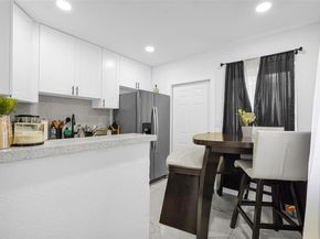 2020 NW 51st St, Miami FL 33142