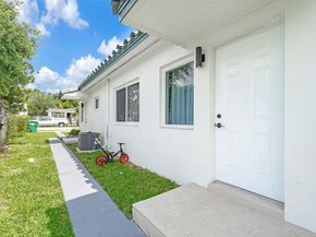 2020 NW 51st St, Miami FL 33142