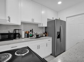 2020 NW 51st St, Miami FL 33142