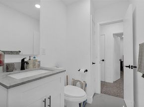 2020 NW 51st St, Miami FL 33142