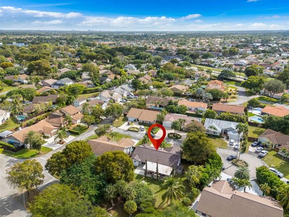 15325 SW 54th Ter, Miami FL 33185