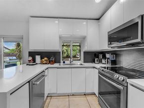 15325 SW 54th Ter, Miami FL 33185